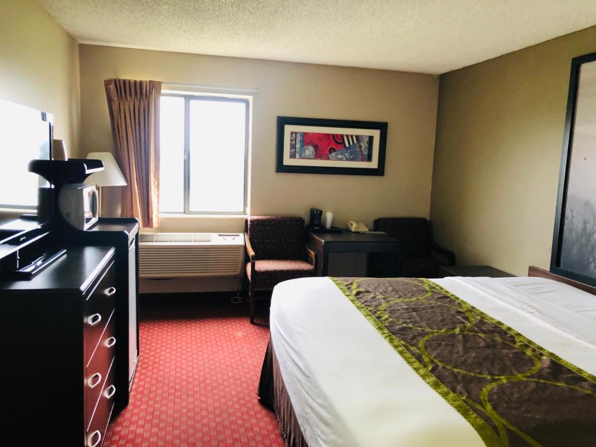 The Inn&Suites Sw Omaha Esterno foto