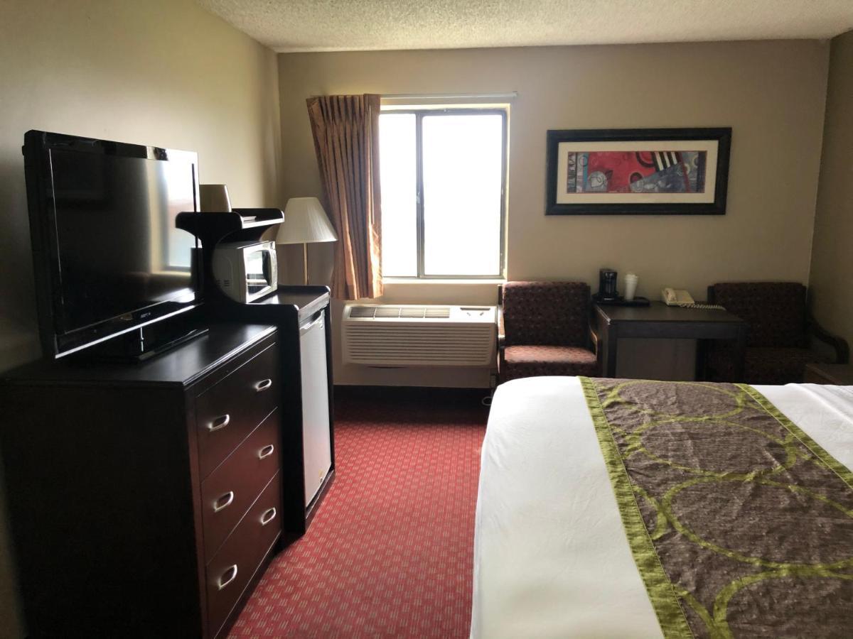 The Inn&Suites Sw Omaha Esterno foto