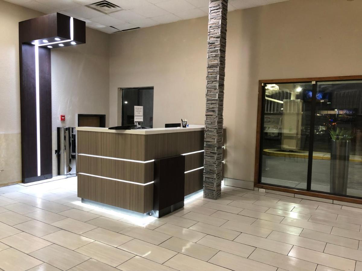 The Inn&Suites Sw Omaha Esterno foto