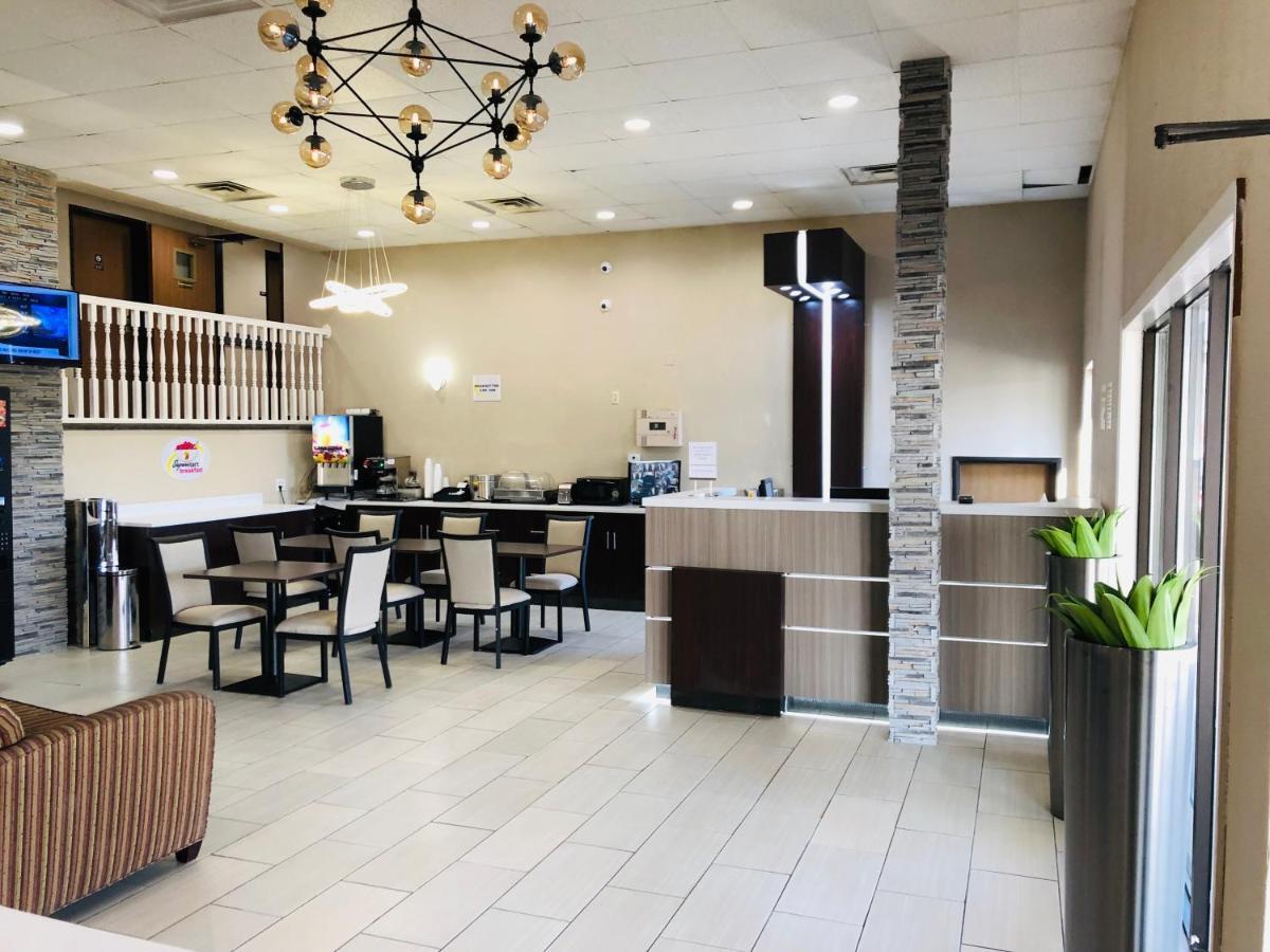 The Inn&Suites Sw Omaha Esterno foto