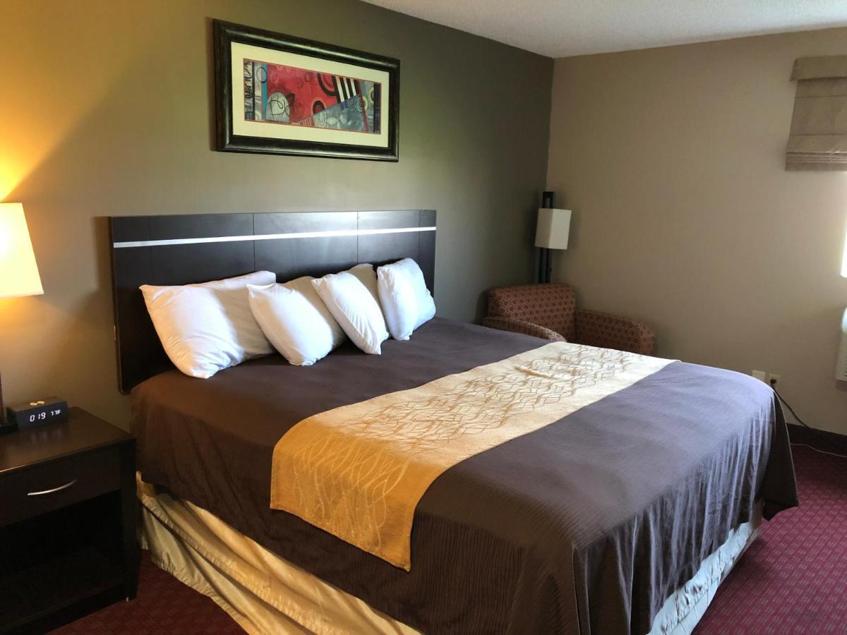 The Inn&Suites Sw Omaha Esterno foto